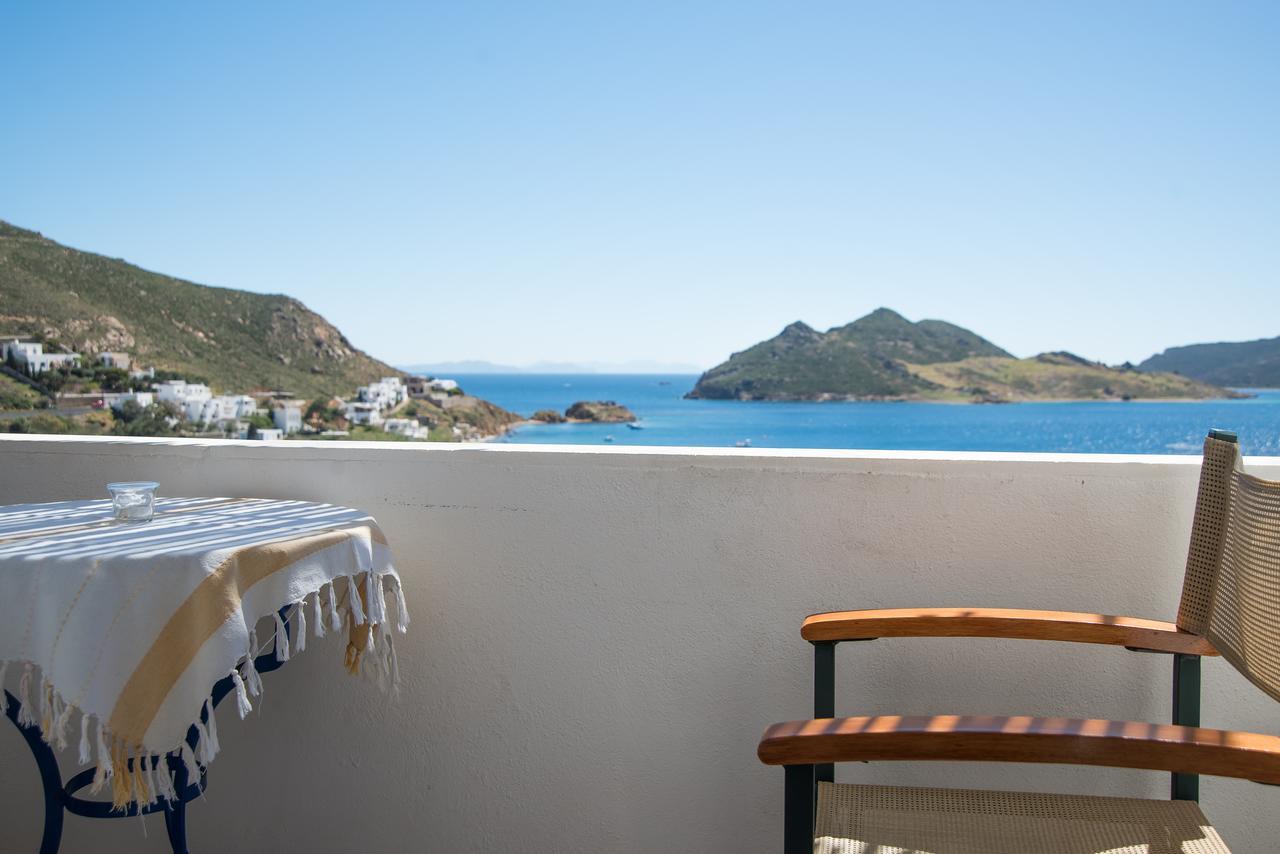 Captain Manos Studio Apartments Grikos Bay  Exterior photo