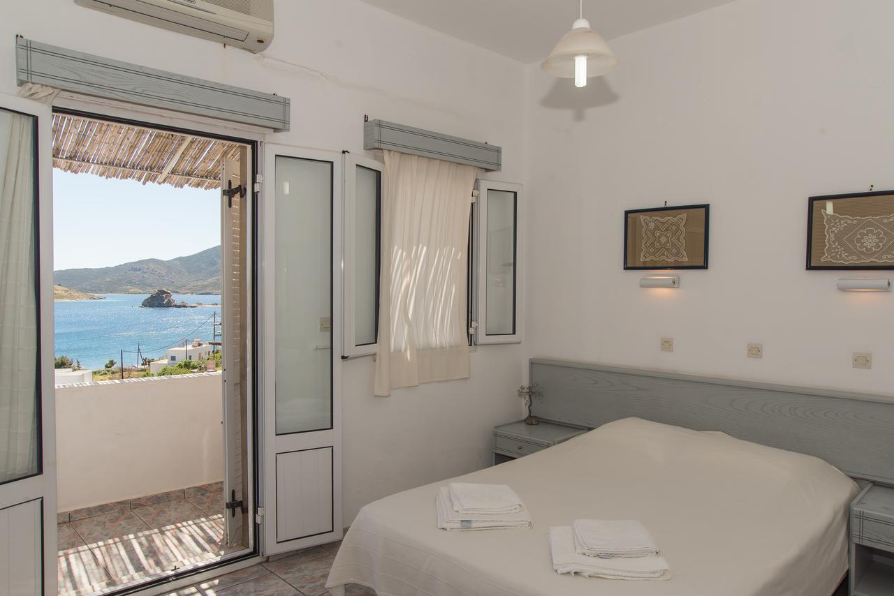 Captain Manos Studio Apartments Grikos Bay  Exterior photo