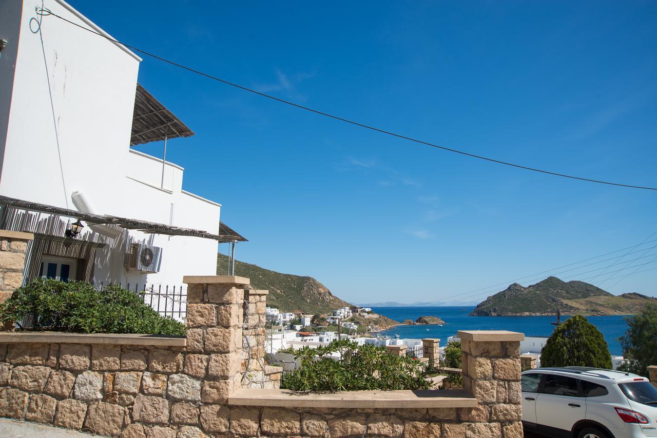 Captain Manos Studio Apartments Grikos Bay  Exterior photo